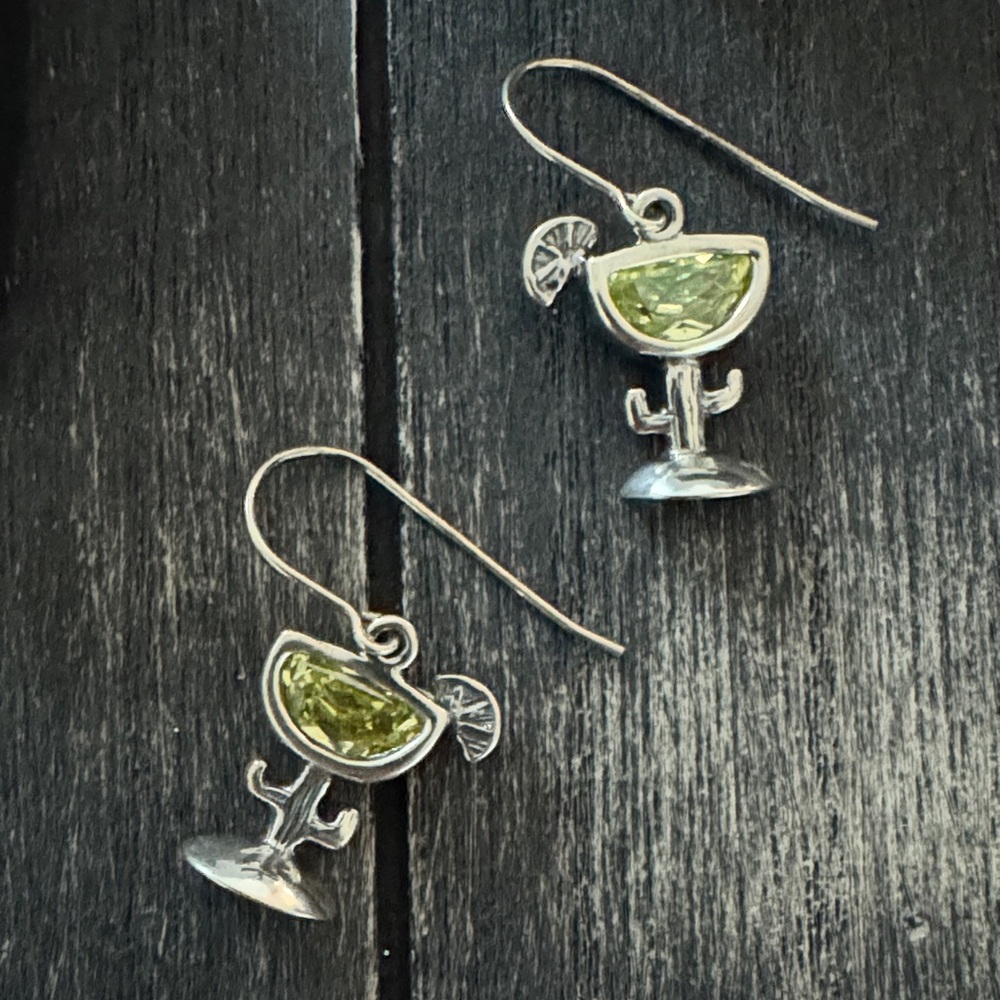 Silpada Sterling Silver Margarita Earrings with Green Accent From 2008-2009 Cat.